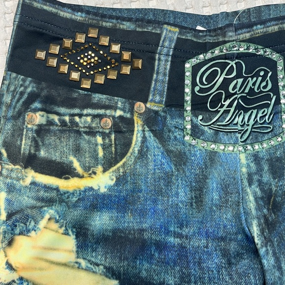 NWT Paris Angle Ripped Jean With Bedazzle Size Small - Picture 14 of 17
